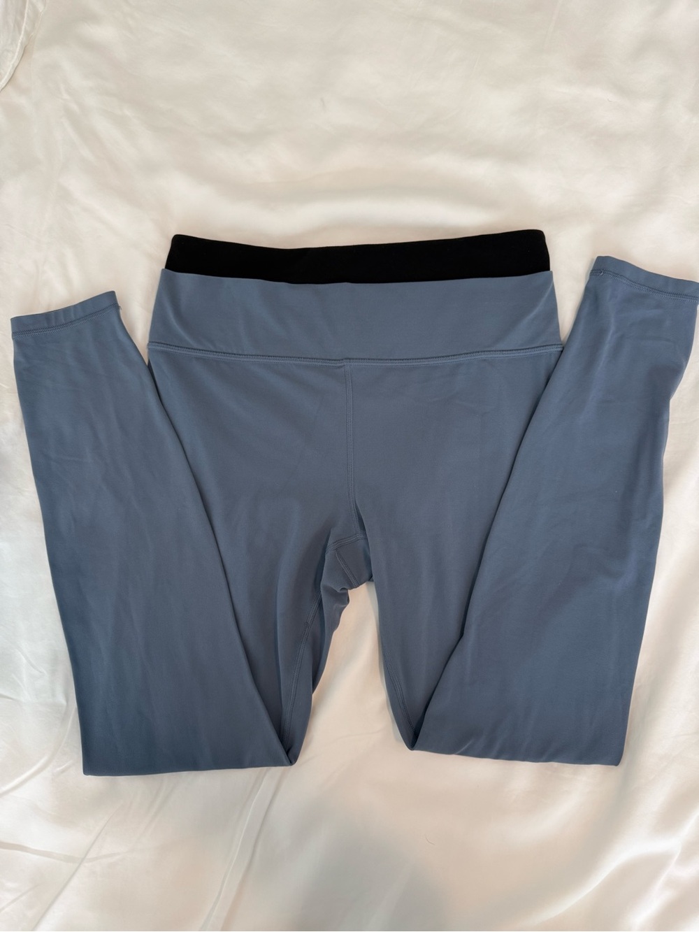 Athleta Ultra High Rise Elation Double Up Tight in Slate Blue size M